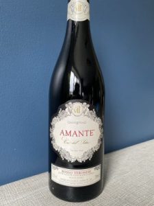 Studio image of Toscana wine bottle shot u2013 Italian red wine u2013 buy Toscana wine online in the UK u2013 order Italian wine with UK delivery