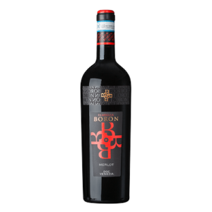 Studio image of Merlot Veneto wine bottle shot u2013 Italian wine u2013 buy Merlot Veneto wine online in the UK u2013 buy Italian wine online