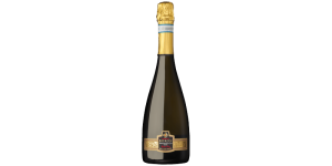 Studio image of Veneto wine bottle shot u2013 Italian sparkling wine u2013 buy Veneto wine online in the UK